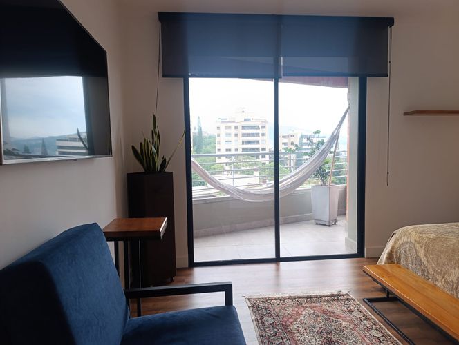 Apartamento de 3 alcobas en venta en El Poblado, Medellín, 223 m² · foto 12 de 19