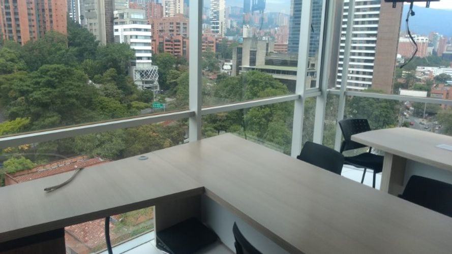 Oficina en arriendo en Villa Carlota, Medellín, 83 m² · foto 10 de 17