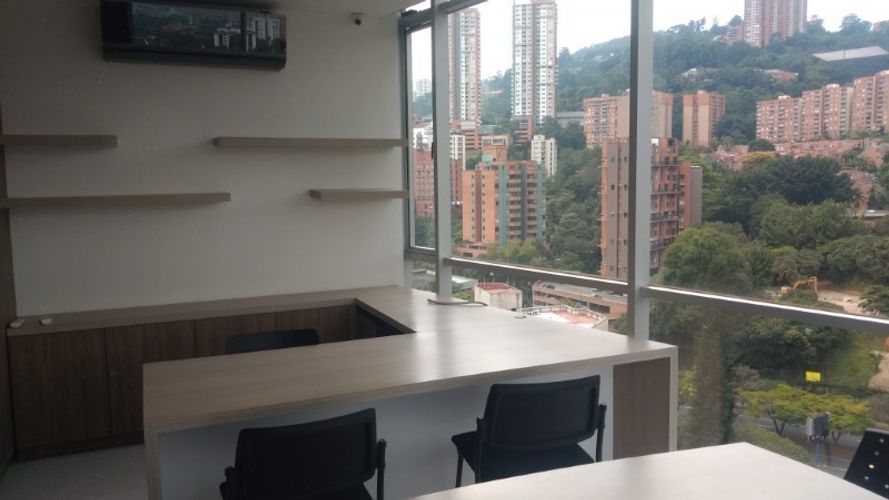 Oficina en arriendo en Villa Carlota, Medellín, 83 m² · foto 15 de 17