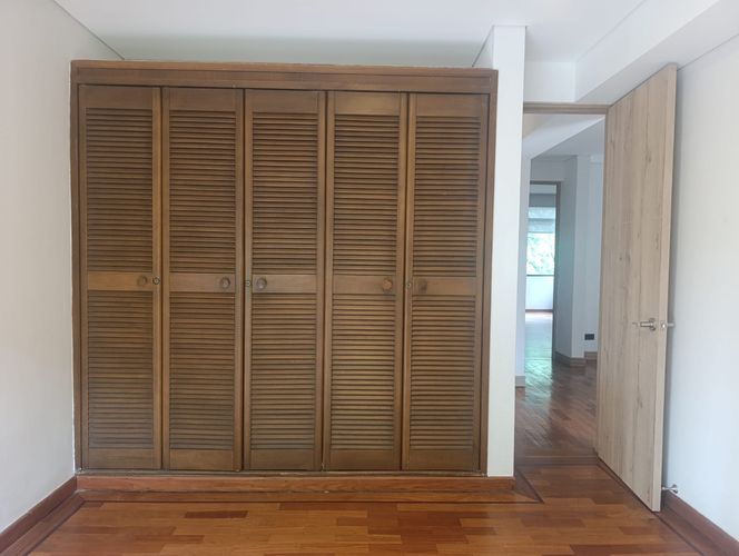 Apartamento de 3 alcobas en venta en El Poblado, Medellín, 212 m² · foto 10 de 19