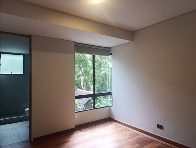 Apartamento de 3 alcobas en venta en El Poblado, Medellín, 212 m² · foto 14 de 19