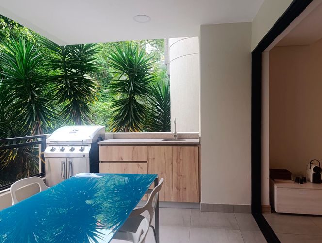 Apartamento de 3 alcobas en venta en El Poblado, Medellín, 212 m² · foto 19 de 19
