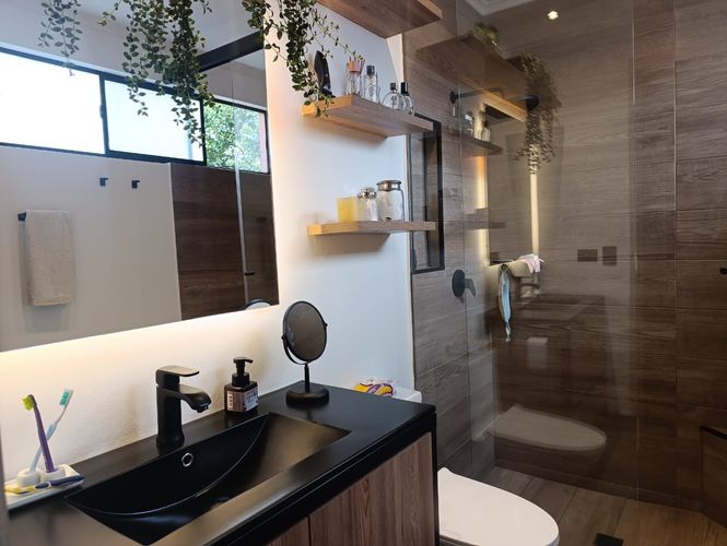 Apartamento de 2 alcobas en arriendo en El Poblado, Medellín, 141 m² · foto 13 de 20