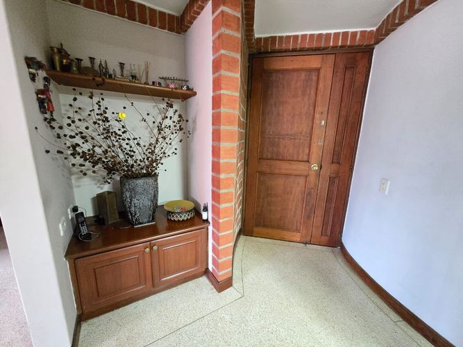 Apartamento de 3 alcobas en venta en Los Balsos, Medellín, 189 m² · foto 3 de 24