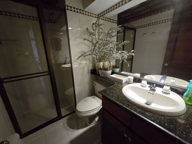 Apartamento de 3 alcobas en venta en Los Balsos, Medellín, 189 m² · foto 16 de 24