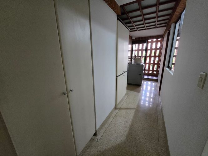 Apartamento de 3 alcobas en venta en Los Balsos, Medellín, 189 m² · foto 17 de 24