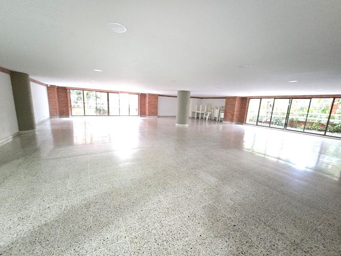 Apartamento de 3 alcobas en venta en Los Balsos, Medellín, 189 m² · foto 22 de 24