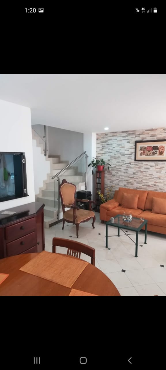 Casa en venta en Portales Del Norte, Bogotá · foto 8 de 18