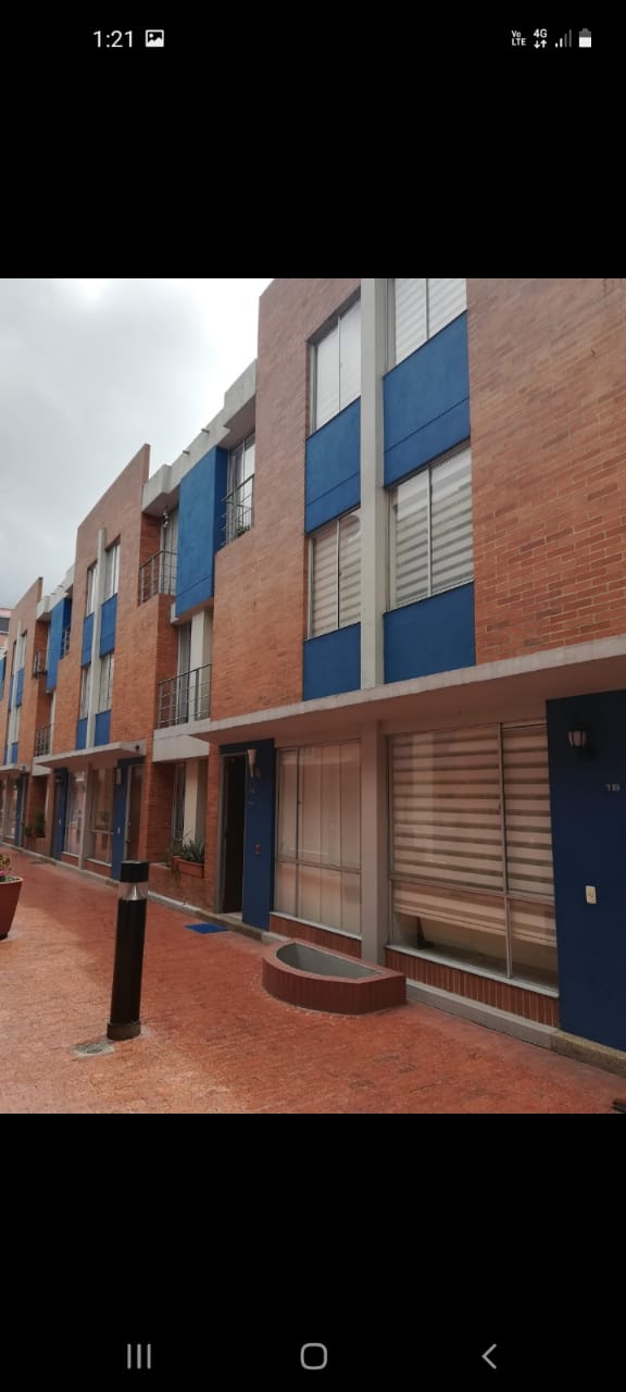 Casa en venta en Portales Del Norte, Bogotá · foto 9 de 18