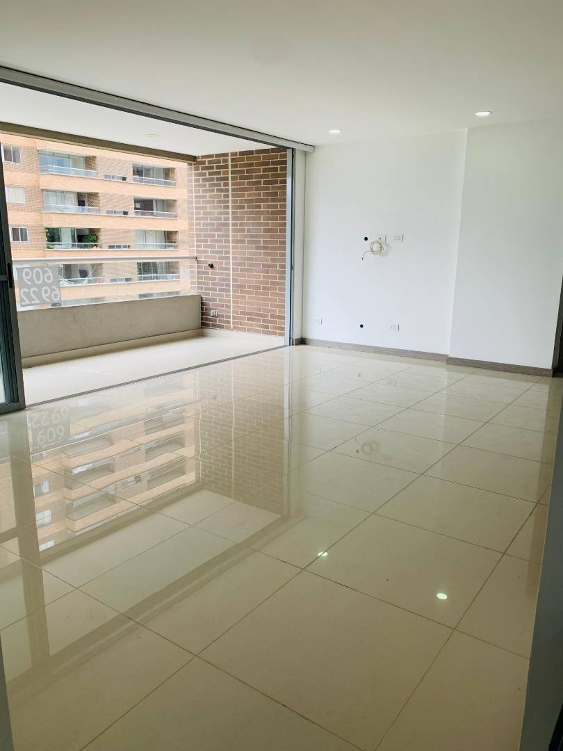 Apartamento en arriendo en Ciudad Del Río, Medellín · foto 6 de 20