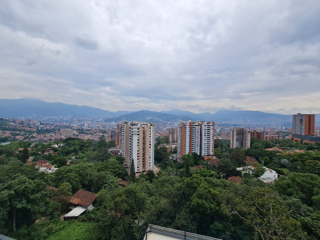 Apartamento en Venta en Loma de las brujas, Envigado