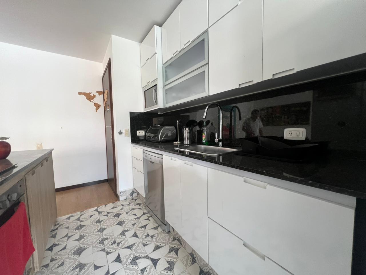Apartamento en arriendo en Cumbres, Envigado · foto 4 de 14