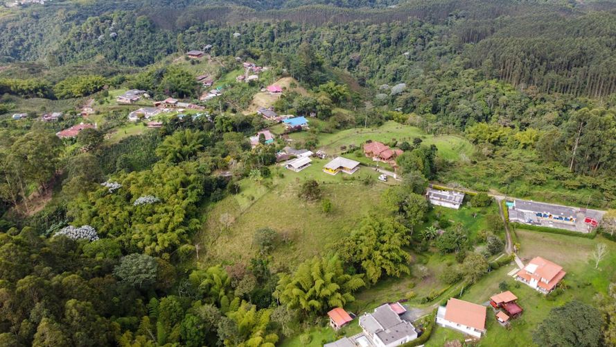 Finca en venta en Arabia, Pereira, 12800 m² · foto 22 de 22
