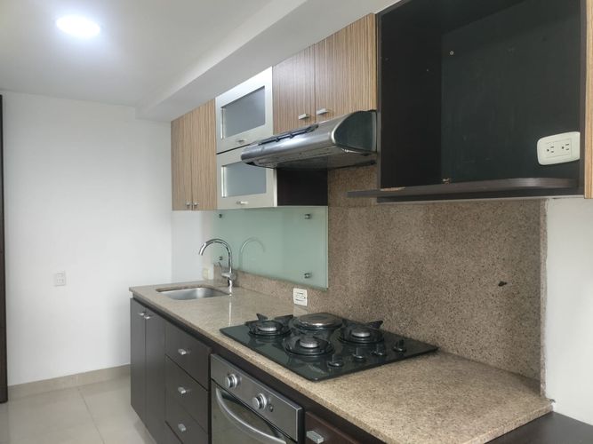 Apartamento de 3 alcobas en arriendo en El Poblado, Medellín, 88 m² · foto 5 de 18