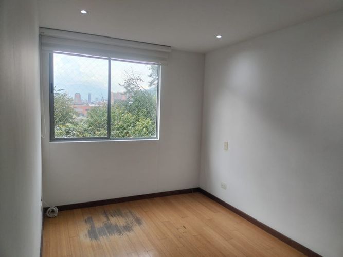Apartamento de 3 alcobas en arriendo en El Poblado, Medellín, 88 m² · foto 11 de 18