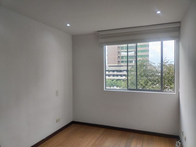 Apartamento de 3 alcobas en arriendo en El Poblado, Medellín, 88 m² · foto 14 de 18