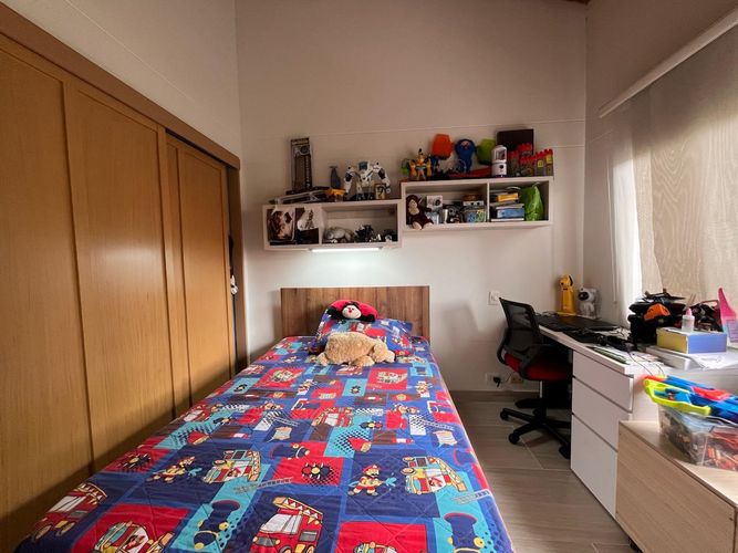 Casa de 4 alcobas en venta en Loma Del Chocho, Envigado, 240 m² · foto 16 de 19