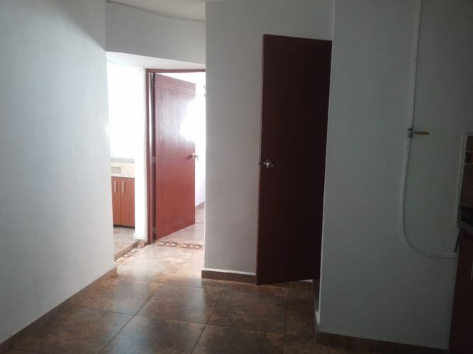 Oficina en venta en La America, Medellín, 280 m² · foto 3 de 12