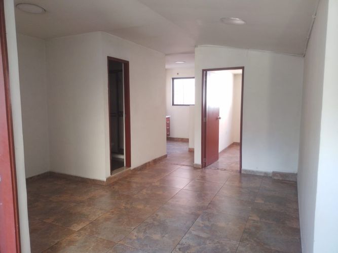 Oficina en venta en La America, Medellín, 280 m² · foto 6 de 12