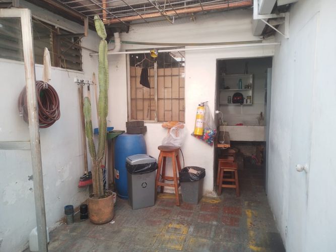 Oficina en venta en La America, Medellín, 280 m² · foto 11 de 12