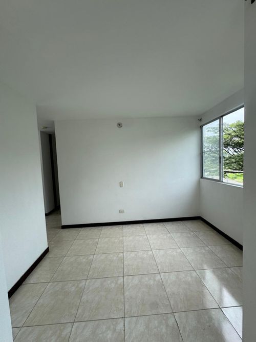 Apartamento de 2 alcobas en venta en La Pradera, Jamundí, 62 m² · foto 8 de 18