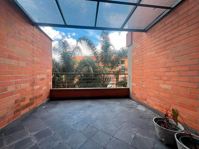 Apartamento de 3 alcobas en arriendo en El Diamante No. 2, Medellín, 184 m² · foto 11 de 12