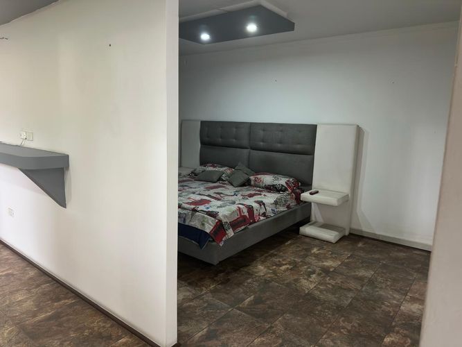 Apartamento de 3 alcobas en arriendo en El Poblado, Medellín, 300 m² · foto 9 de 18