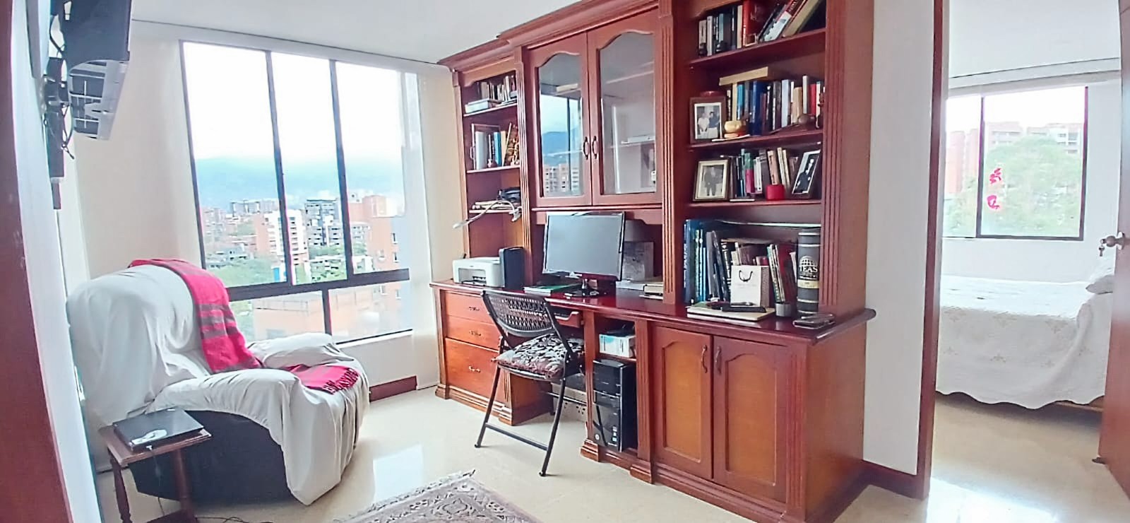 Apartamento en venta en El Campestre, Medellín · foto 10 de 18