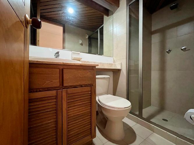 Apartamento de 3 alcobas en arriendo en Las Lomas, Medellín, 91 m² · foto 13 de 14