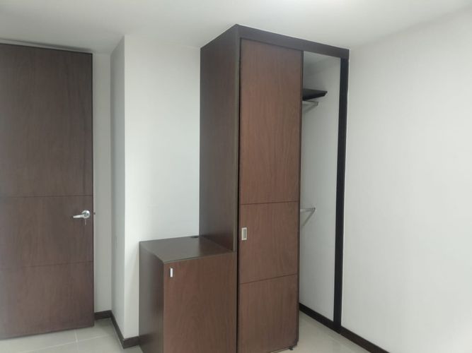 Apartamento de 3 alcobas en arriendo en El Poblado, Medellín, 73 m² · foto 7 de 14