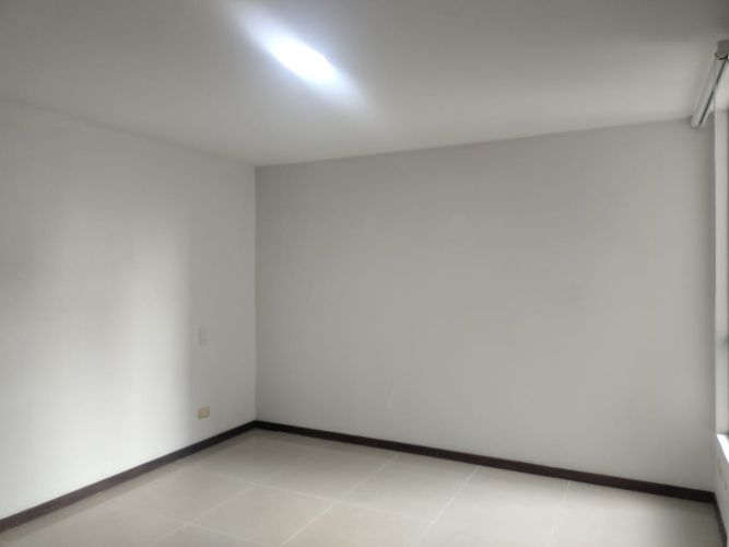 Apartamento de 3 alcobas en arriendo en El Poblado, Medellín, 73 m² · foto 9 de 14
