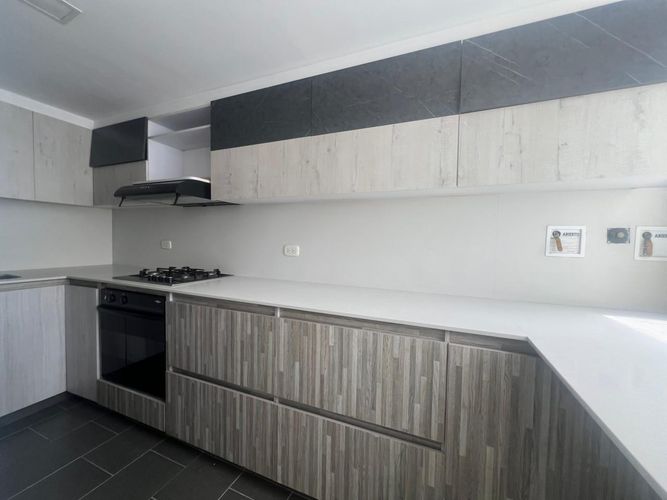 Apartamento en arriendo en El Poblado, Medellín, 100 m² · foto 4 de 16