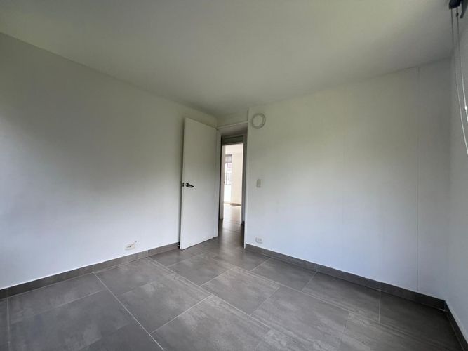 Apartamento en arriendo en El Poblado, Medellín, 100 m² · foto 8 de 16