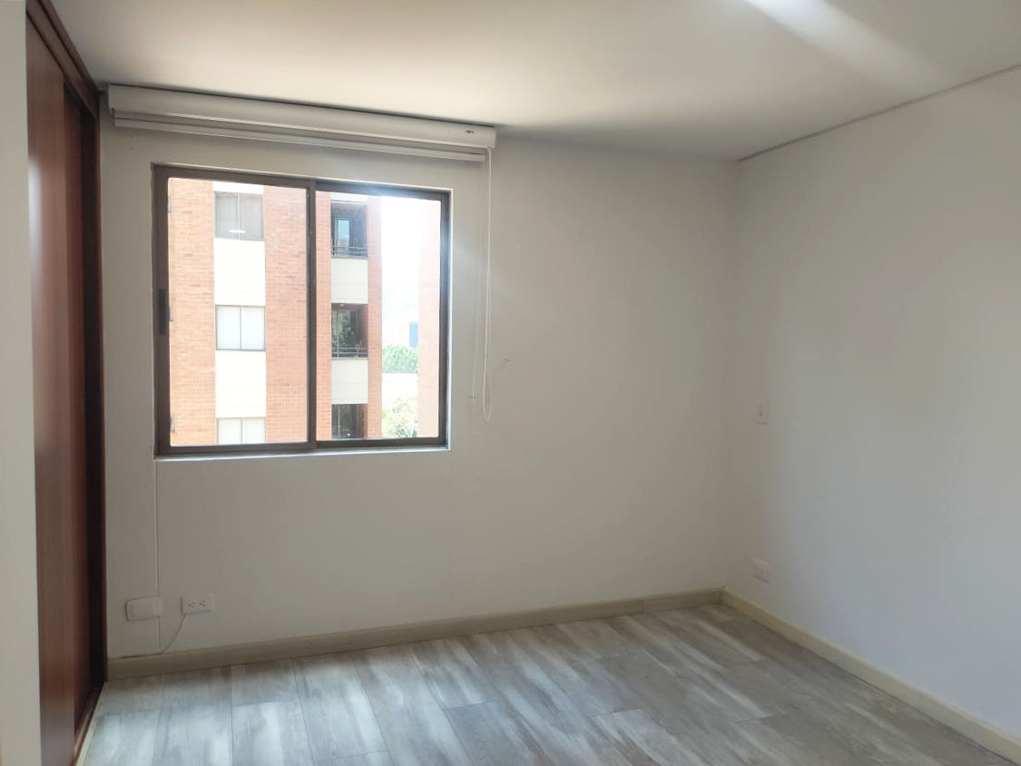Apartamento en venta en Villa Santa Teresa, Envigado · foto 11 de 16