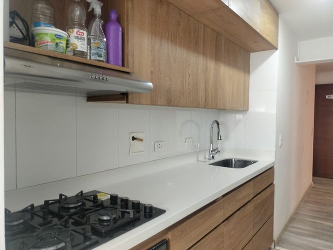 Apartamento de 2 alcobas en arriendo en Villa Santa Teresa, Envigado, 80 m² · foto 4 de 16