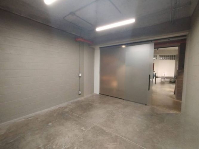 Oficina en arriendo en Las Palmas, Envigado, 15 m² · foto 3 de 5
