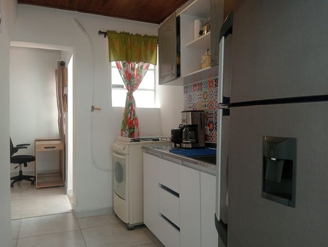 Casa de 3 alcobas en venta en Laureles, Medellín, 130 m² · foto 11 de 16