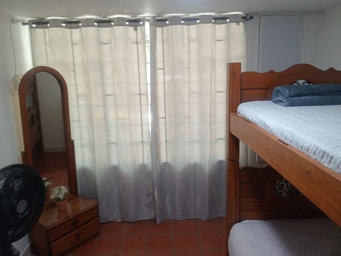Casa de 3 alcobas en venta en Laureles, Medellín, 130 m² · foto 13 de 16