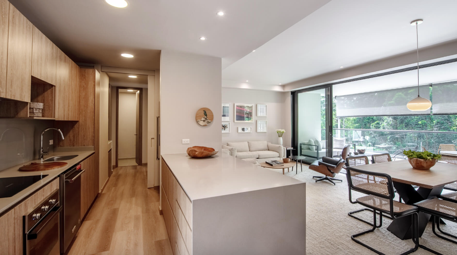 Apartamento de 3 alcobas en venta en Altos Del Poblado, Medellín, 132 m² · foto 3 de 24