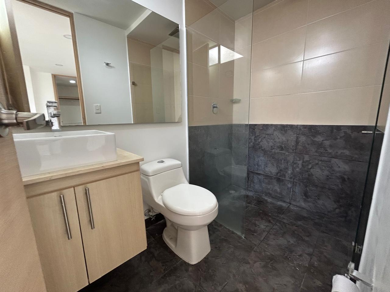 Apartamento en venta en Loma Del Esmeraldal, Envigado · foto 12 de 15