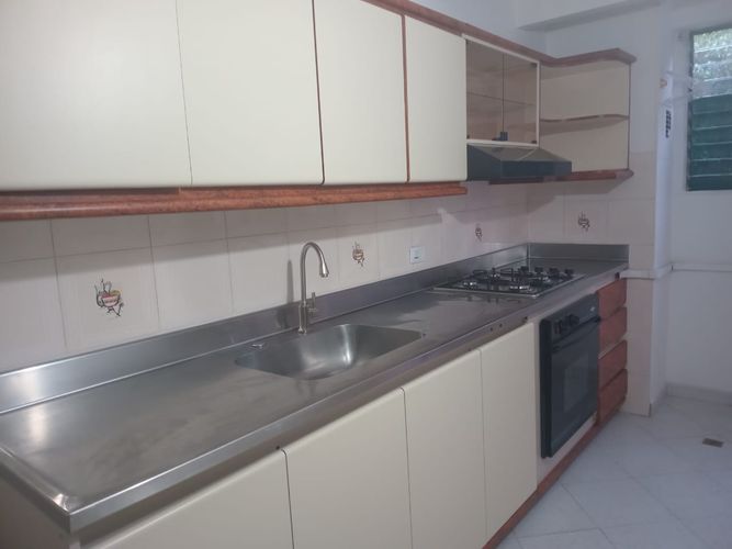 Apartamento de 3 alcobas en arriendo en El Poblado, Medellín, 95 m² · foto 5 de 18