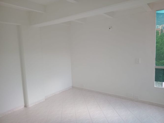 Apartamento de 3 alcobas en arriendo en El Poblado, Medellín, 95 m² · foto 8 de 18