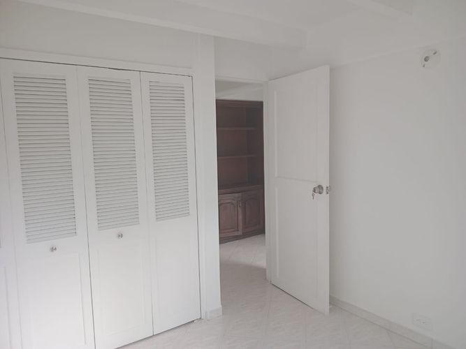 Apartamento de 3 alcobas en arriendo en El Poblado, Medellín, 95 m² · foto 13 de 18