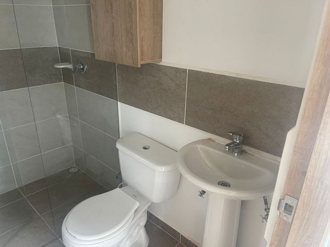 Apartamento de 2 alcobas en venta en Fontibon, Rionegro, 71 m² · foto 11 de 16