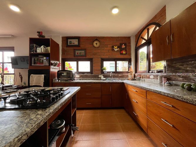 Casa de 4 alcobas en venta en El Retiro, 243 m² · foto 6 de 20