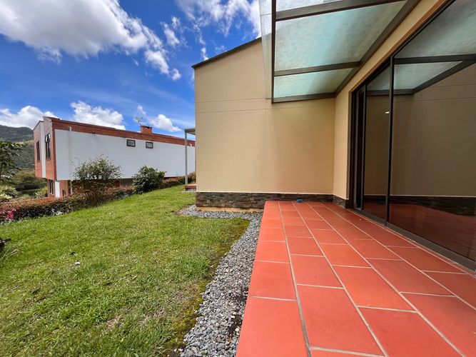 Casa de 3 alcobas en venta en El Retiro, 550 m² · foto 19 de 20