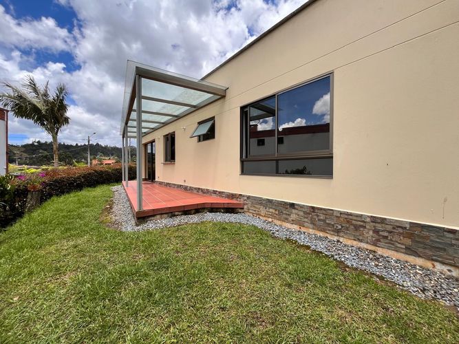 Casa de 3 alcobas en venta en El Retiro, 550 m² · foto 20 de 20