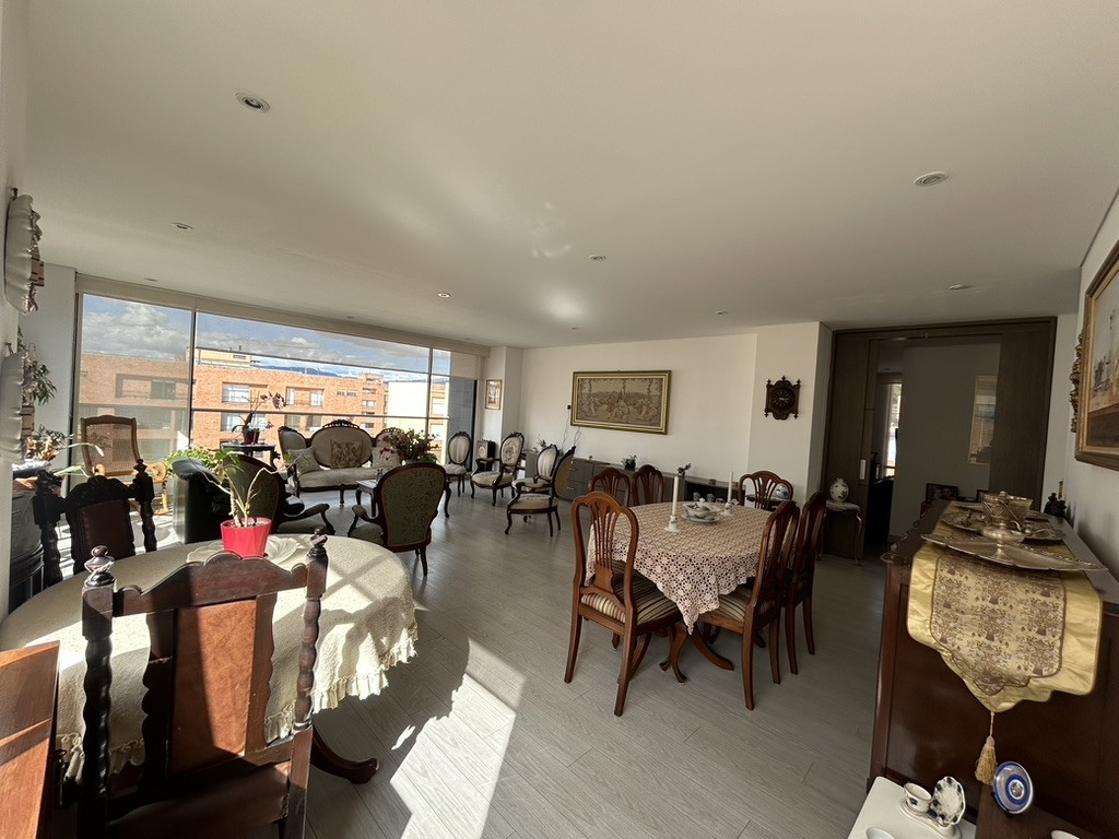 Apartamento en venta en Santa Bibiana, Bogotá · foto 2 de 24
