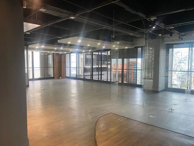 Oficina en arriendo en El Poblado, Medellín, 240 m² · foto 7 de 20