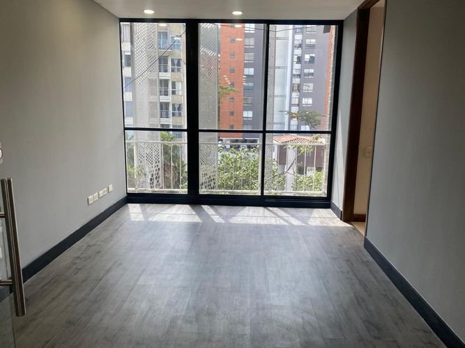 Oficina en arriendo en El Poblado, Medellín, 240 m² · foto 14 de 20